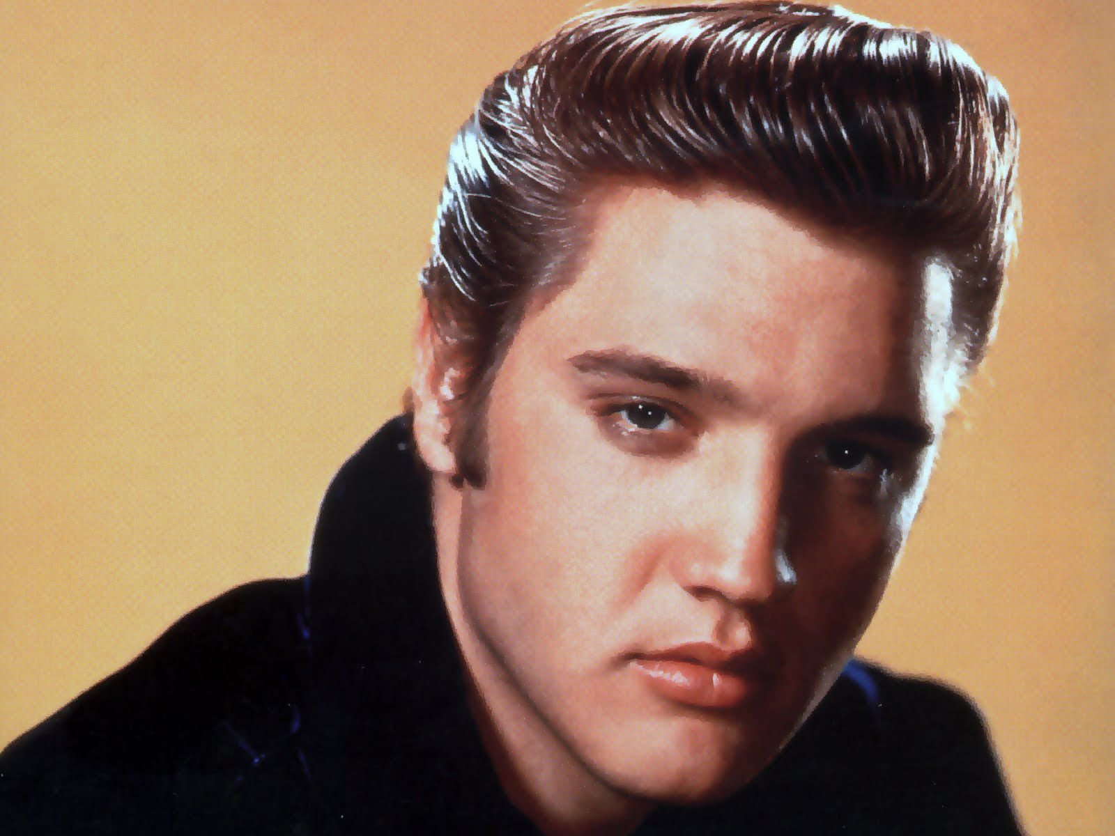 Download hd 1600x1200 Elvis Presley PC wallpaper ID:345102 for free
