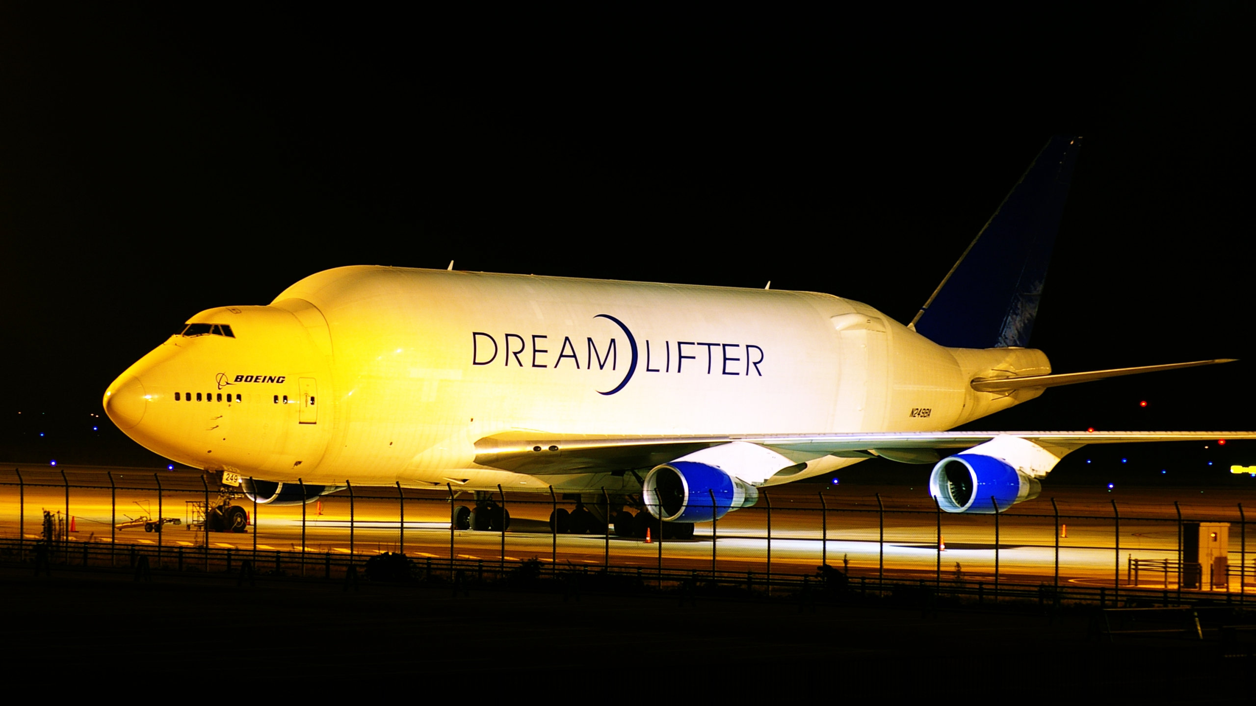 Download hd 2560x1440 Boeing 747 computer wallpaper ID:474358 for free