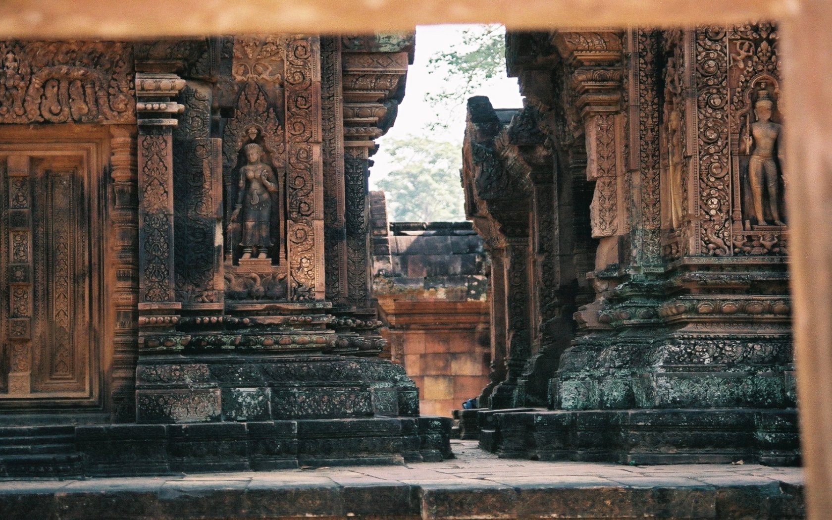 High resolution Angkor Wat hd 1680x1050 wallpaper ID:284460 for desktop