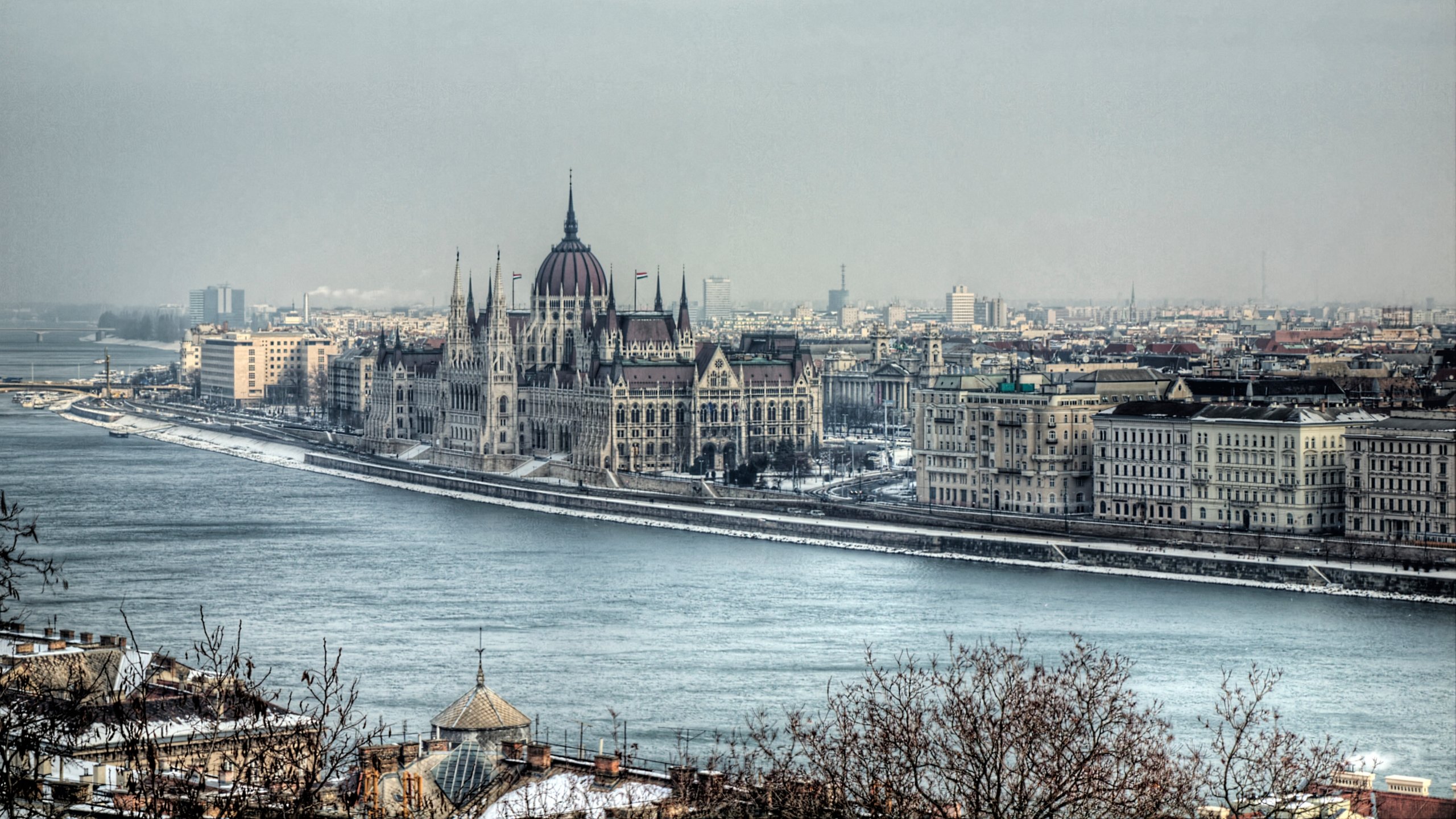 Download hd 2560x1440 Budapest PC background ID:479631 for free