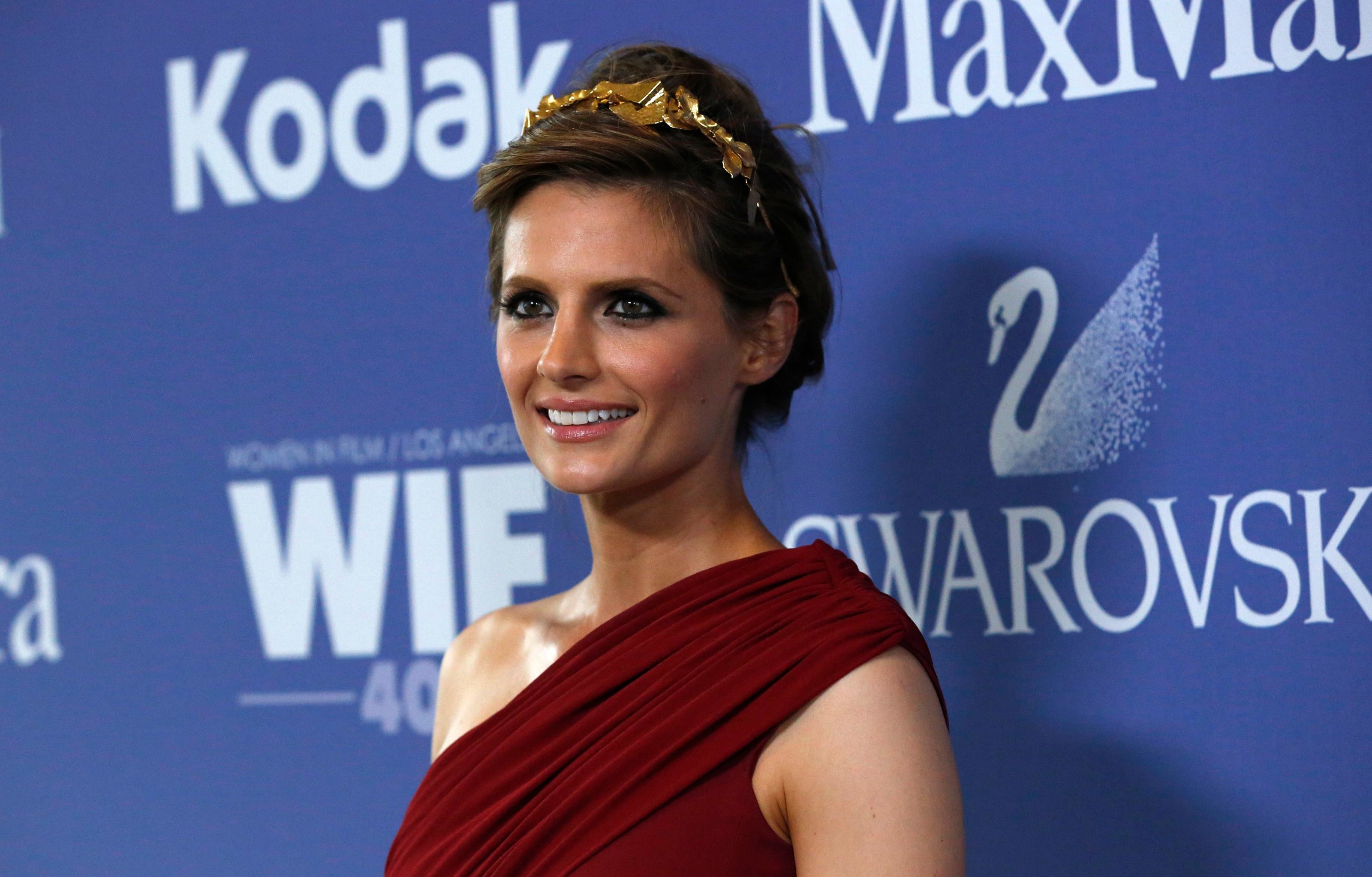 High resolution Stana Katic hd 3200x2048 background ID:350377 for desktop