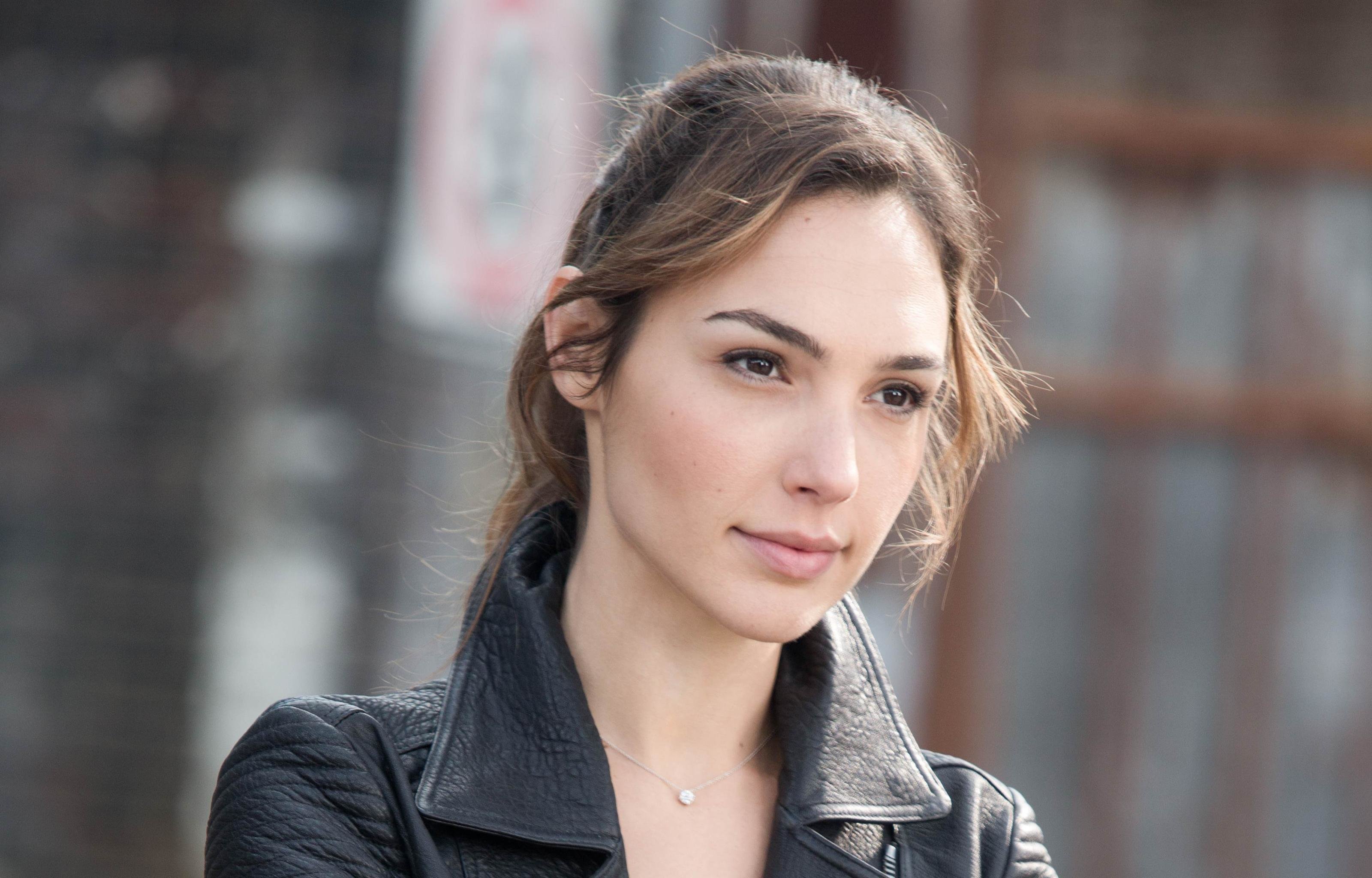 Awesome Gal Gadot free background ID:403246 for hd 3200x2048 PC