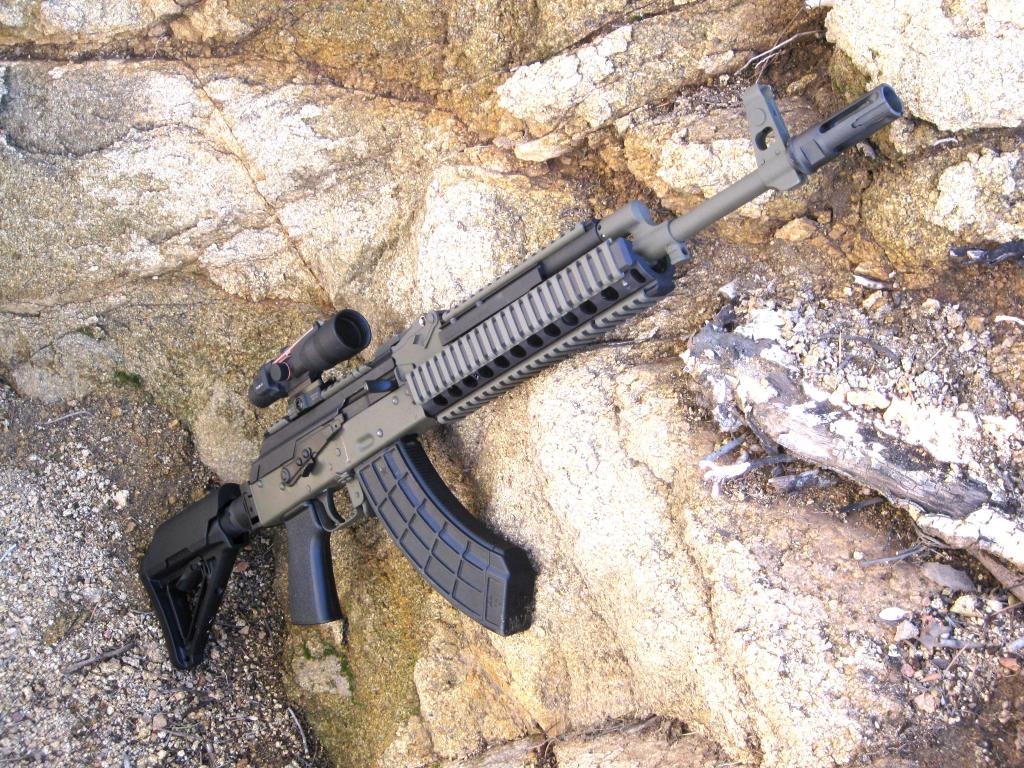 Free Assault Rifle high quality wallpaper ID:32892 for hd 1024x768 computer