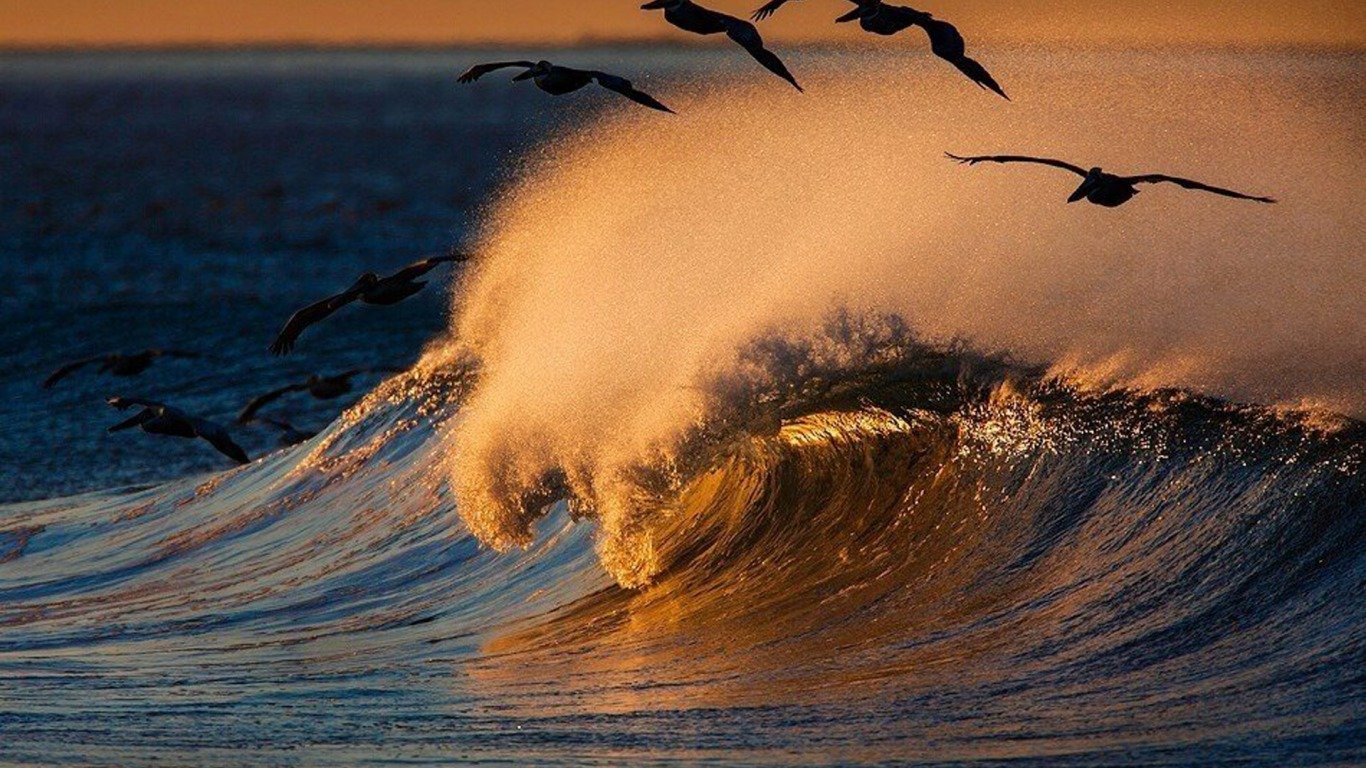 Awesome Wave free wallpaper ID:384744 for hd 1366x768 desktop