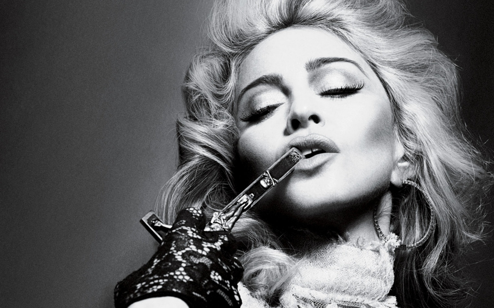 Best Madonna wallpaper ID:335053 for High Resolution hd 1920x1200 PC