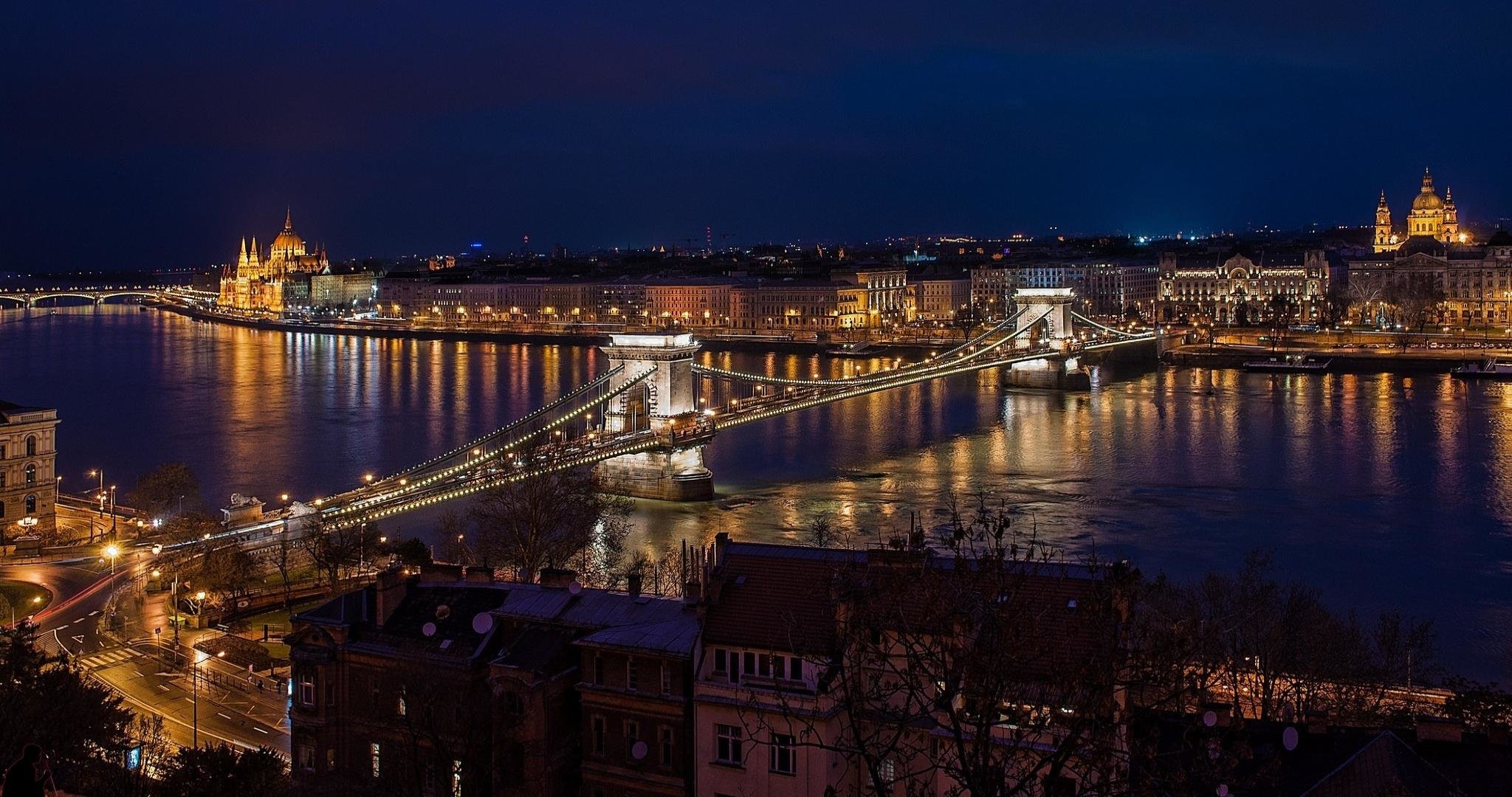 Download hd 2048x1080 Budapest computer wallpaper ID:479630 for free