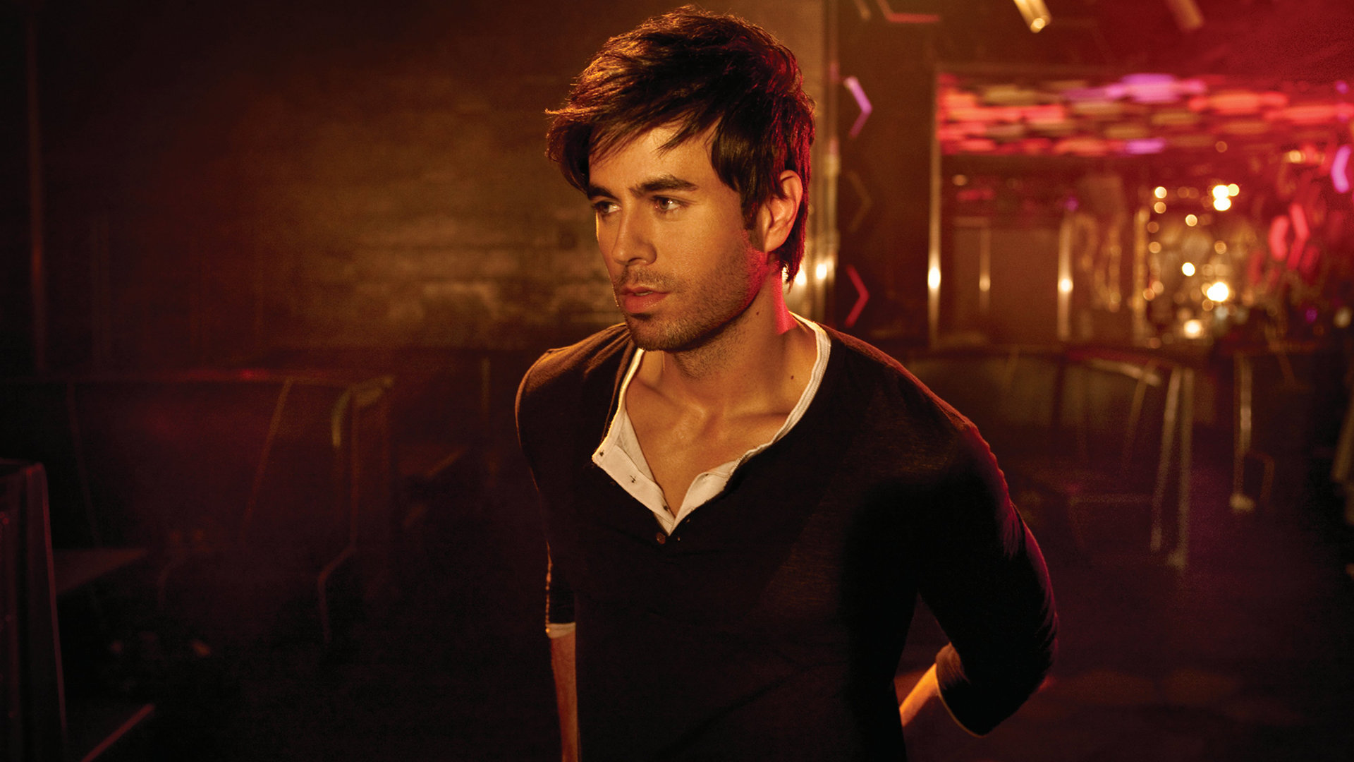 Best Enrique Iglesias wallpaper ID:205925 for High Resolution full hd PC