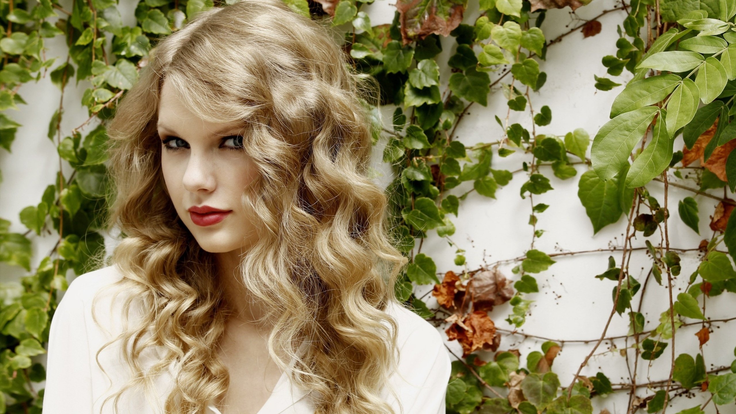 Download hd 2560x1440 Taylor Swift PC background ID:103275 for free
