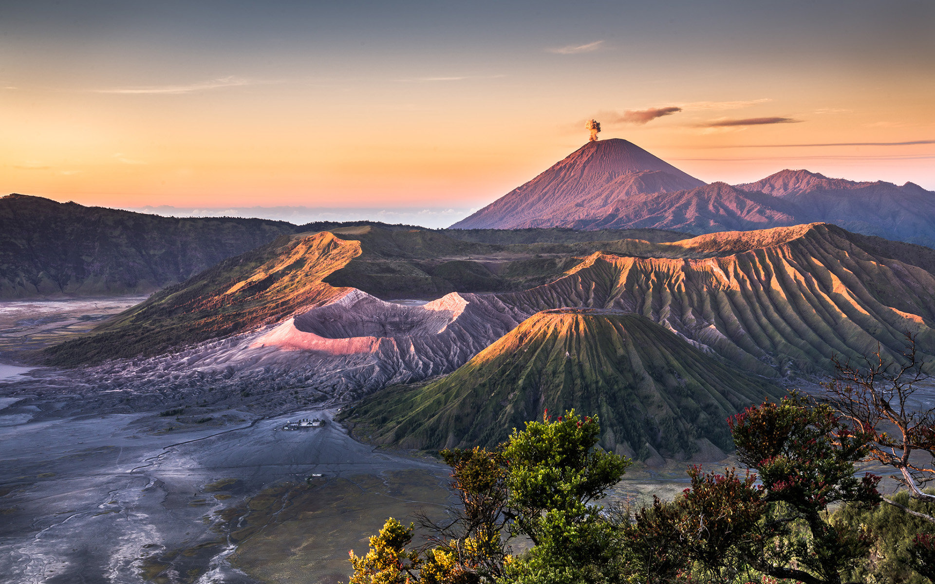 Awesome Mount Bromo free wallpaper ID:320091 for hd 1920x1200 computer
