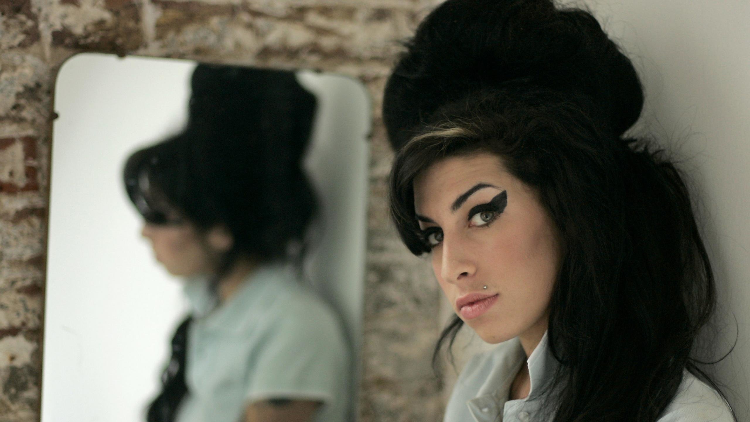 Free download Amy Winehouse background ID:62214 hd 2560x1440 for PC