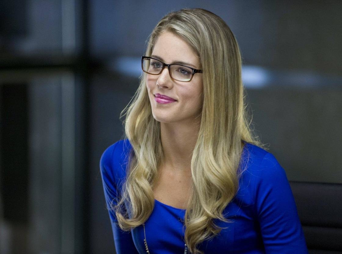 Awesome Emily Bett Rickards free background ID:134543 for hd 1120x832 PC