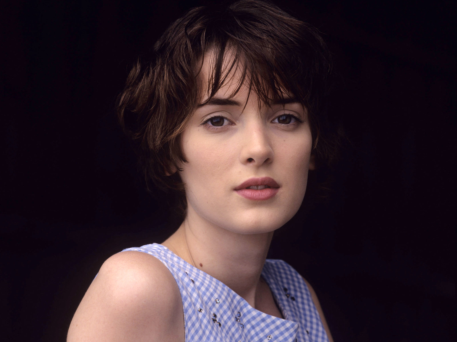 Free Winona Ryder high quality wallpaper ID:391601 for hd 1600x1200 PC