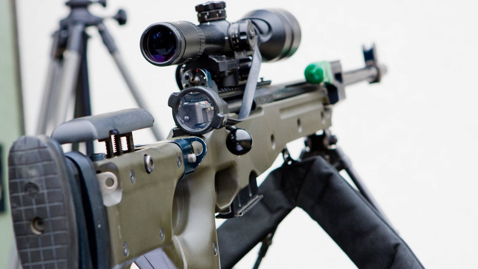 Free Sniper Rifle high quality wallpaper ID:282959 for hd 1600x900 desktop