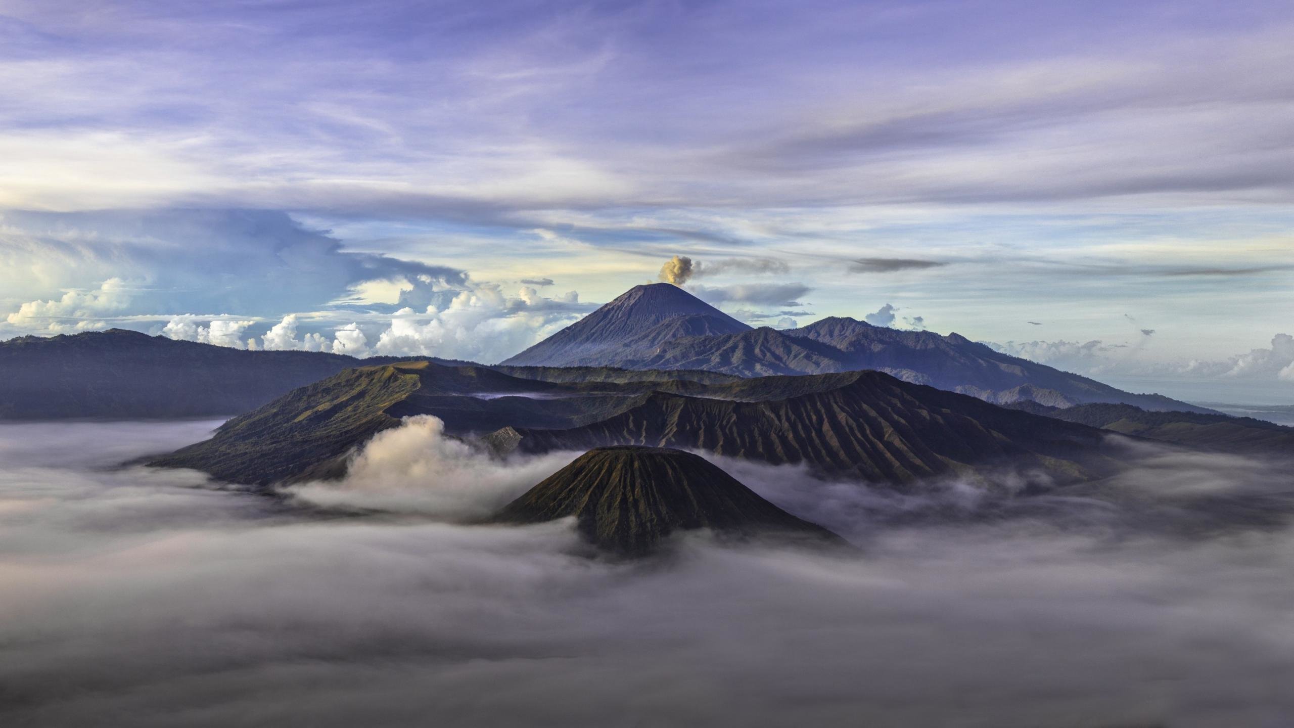 Download hd 2560x1440 Mount Bromo computer wallpaper ID:320090 for free