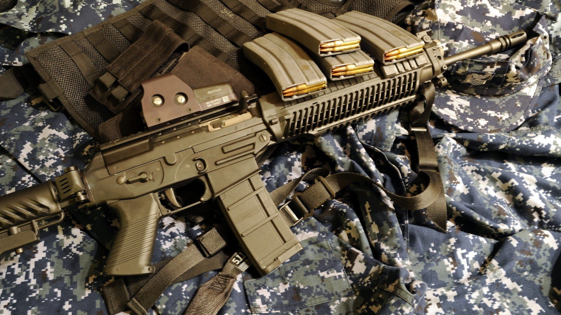 Free Assault Rifle high quality background ID:32843 for hd 1080p desktop