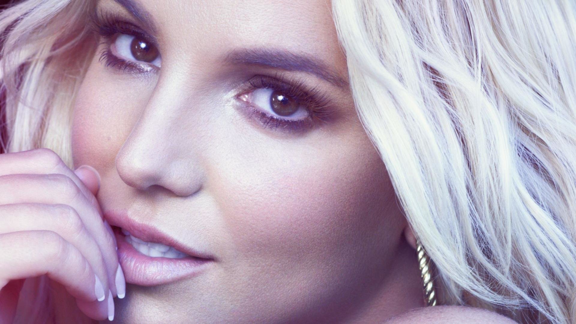 Download full hd Britney Spears desktop wallpaper ID:141593 for free