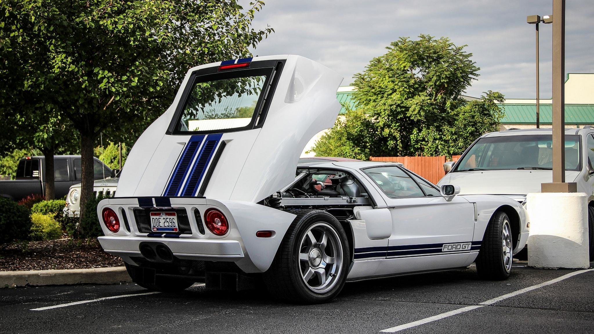 Awesome Ford GT free wallpaper ID:126058 for hd 2048x1152 desktop