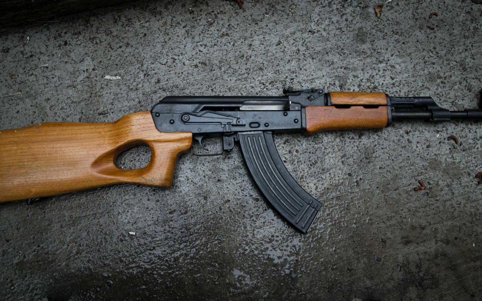 Awesome Ak-47 free background ID:123836 for hd 1680x1050 computer