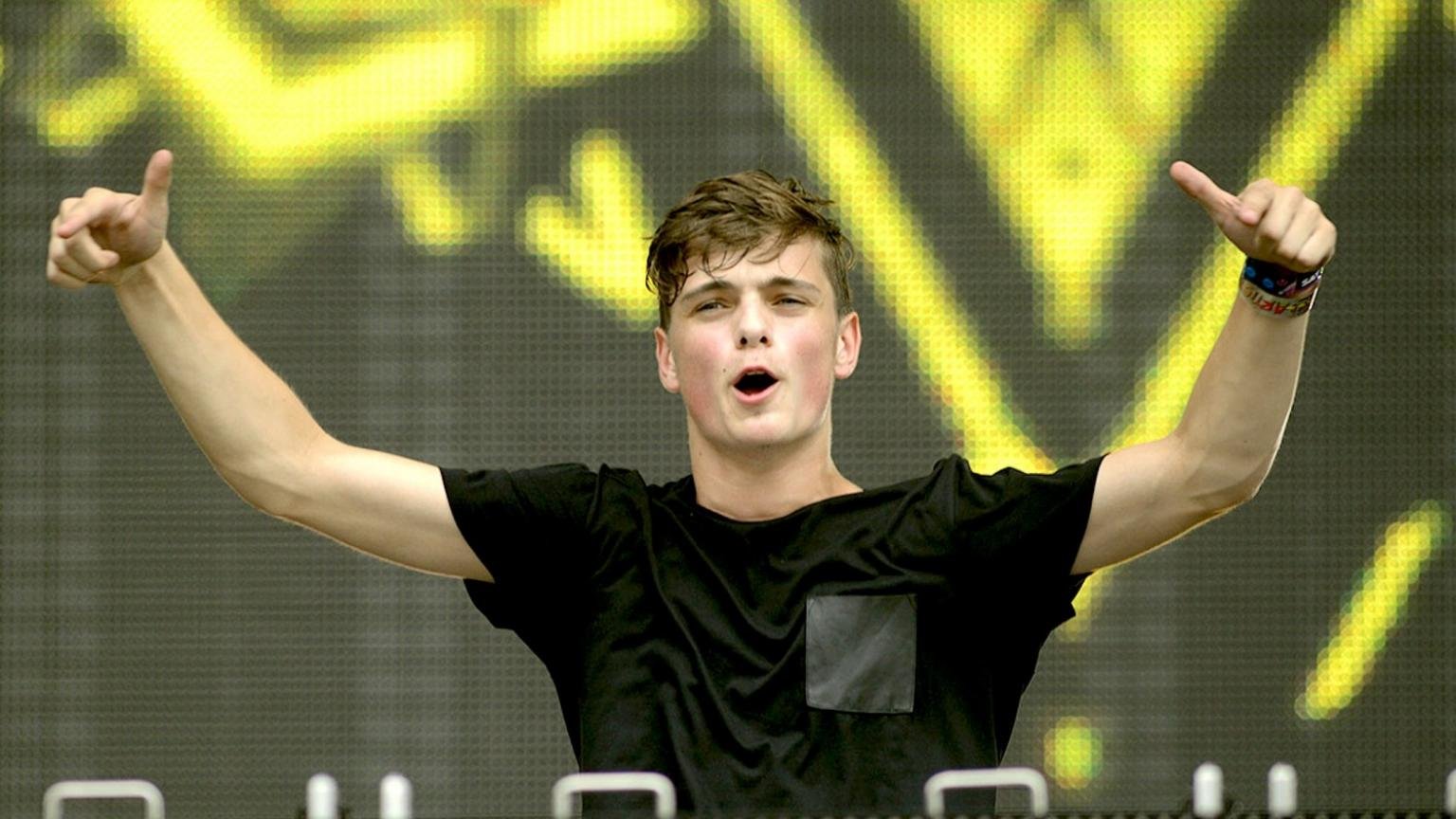 Awesome Martin Garrix free wallpaper ID:47987 for hd 1536x864 computer