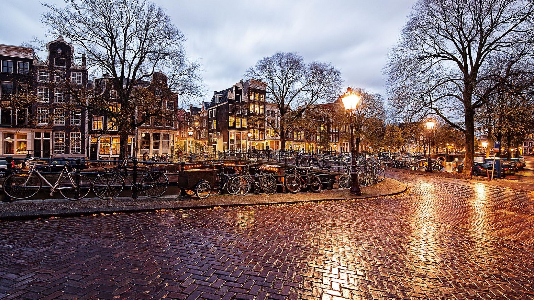 Awesome Amsterdam free background ID:490090 for hd 2048x1152 PC