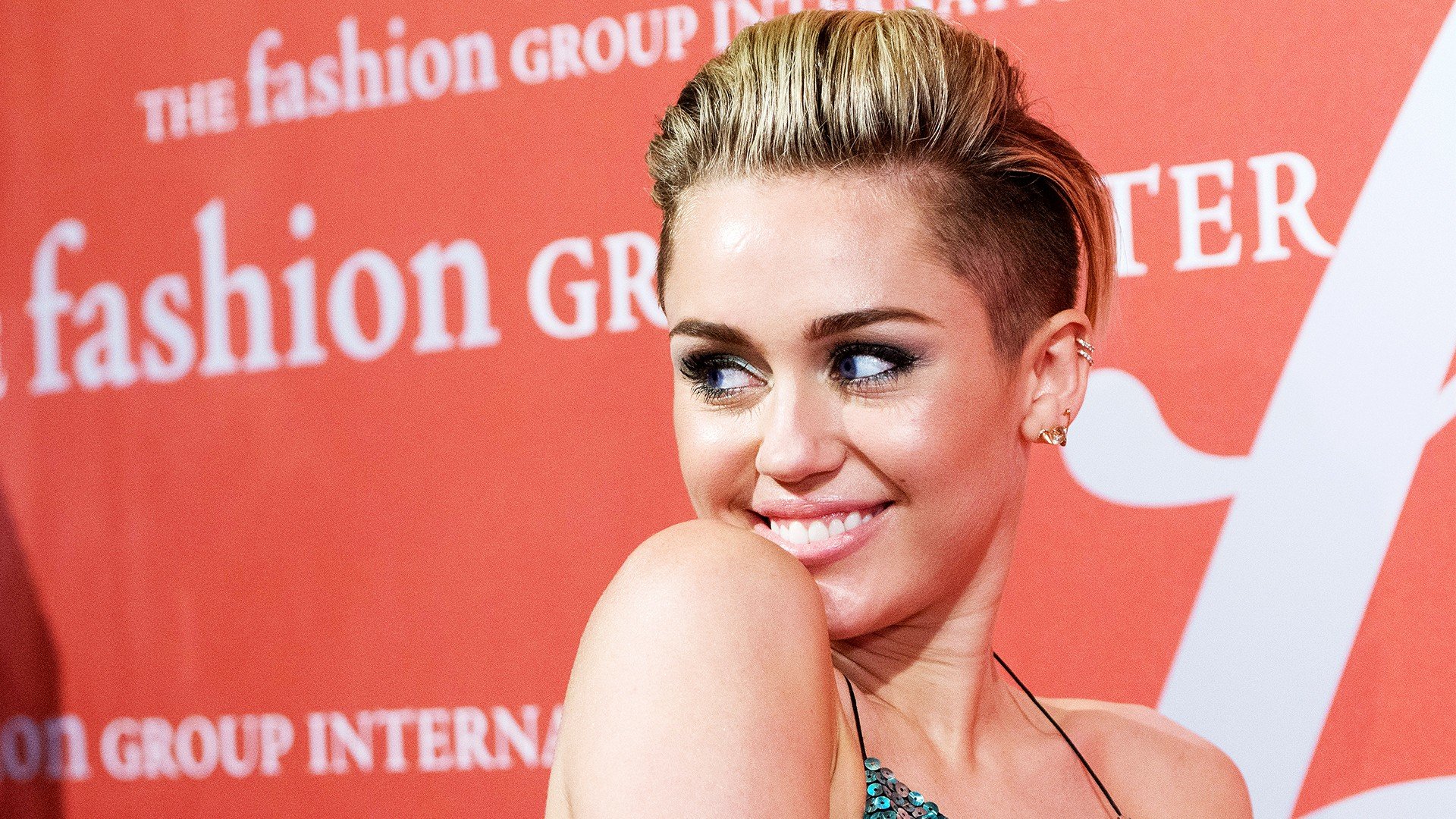 Awesome Miley Cyrus free wallpaper ID:81064 for full hd 1080p computer
