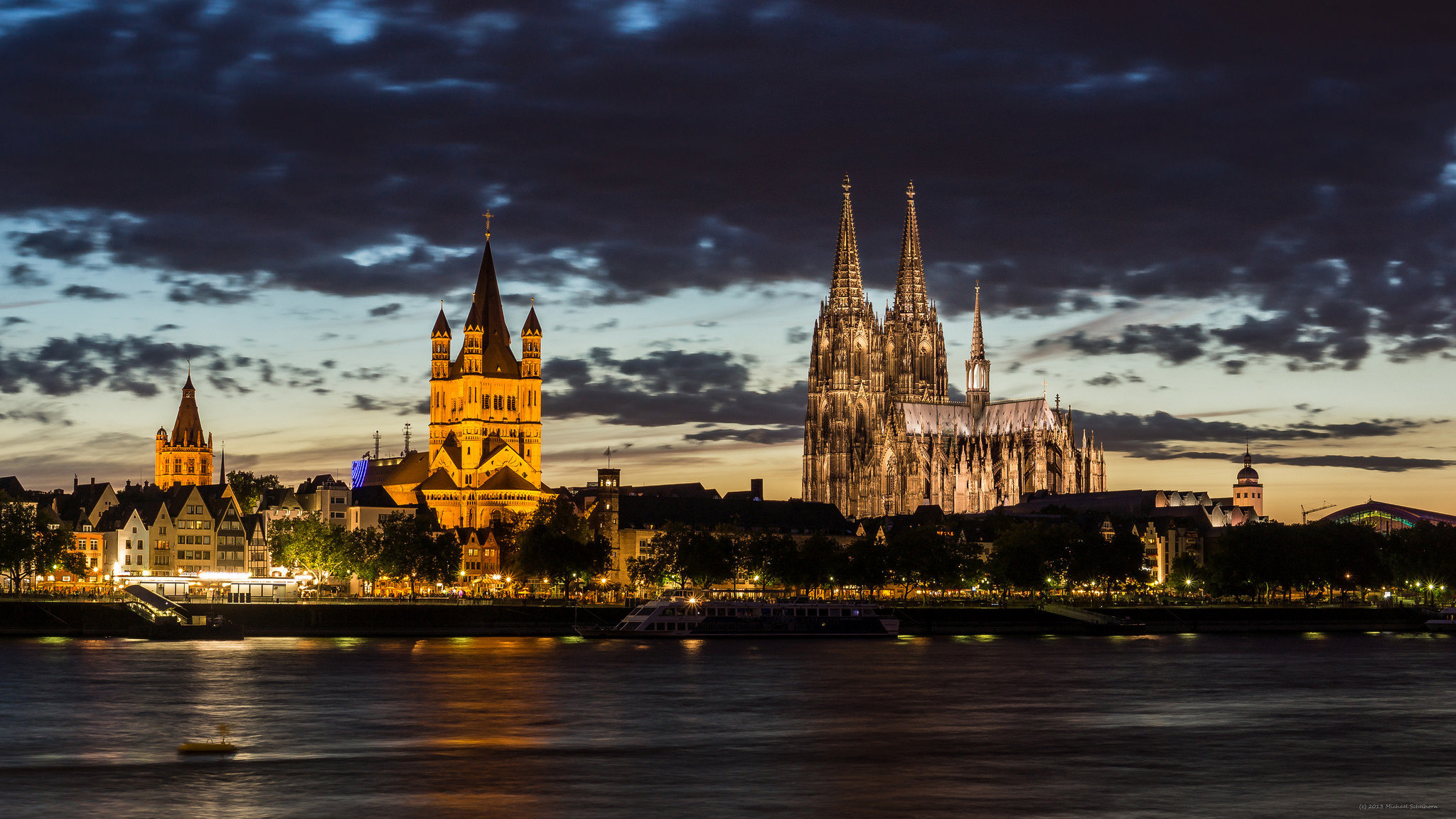 High resolution Cologne Cathedral hd 2048x1152 wallpaper ID:237516 for desktop