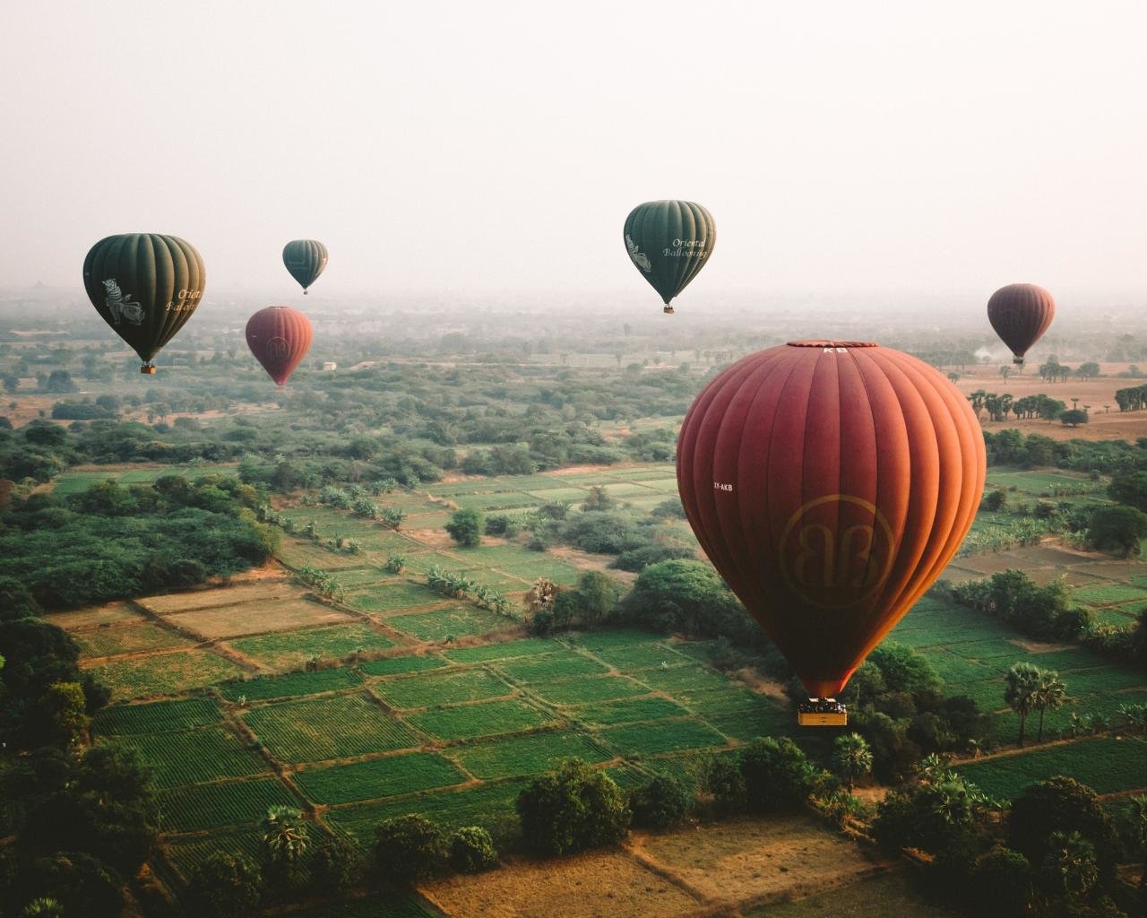 Free download Hot Air Balloon wallpaper ID:478387 hd 1280x1024 for PC