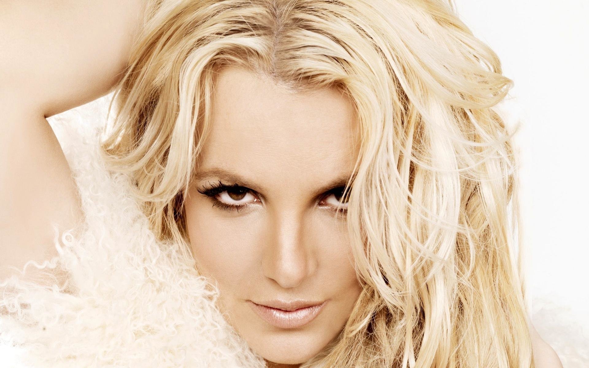 Awesome Britney Spears free background ID:141702 for hd 1920x1200 computer
