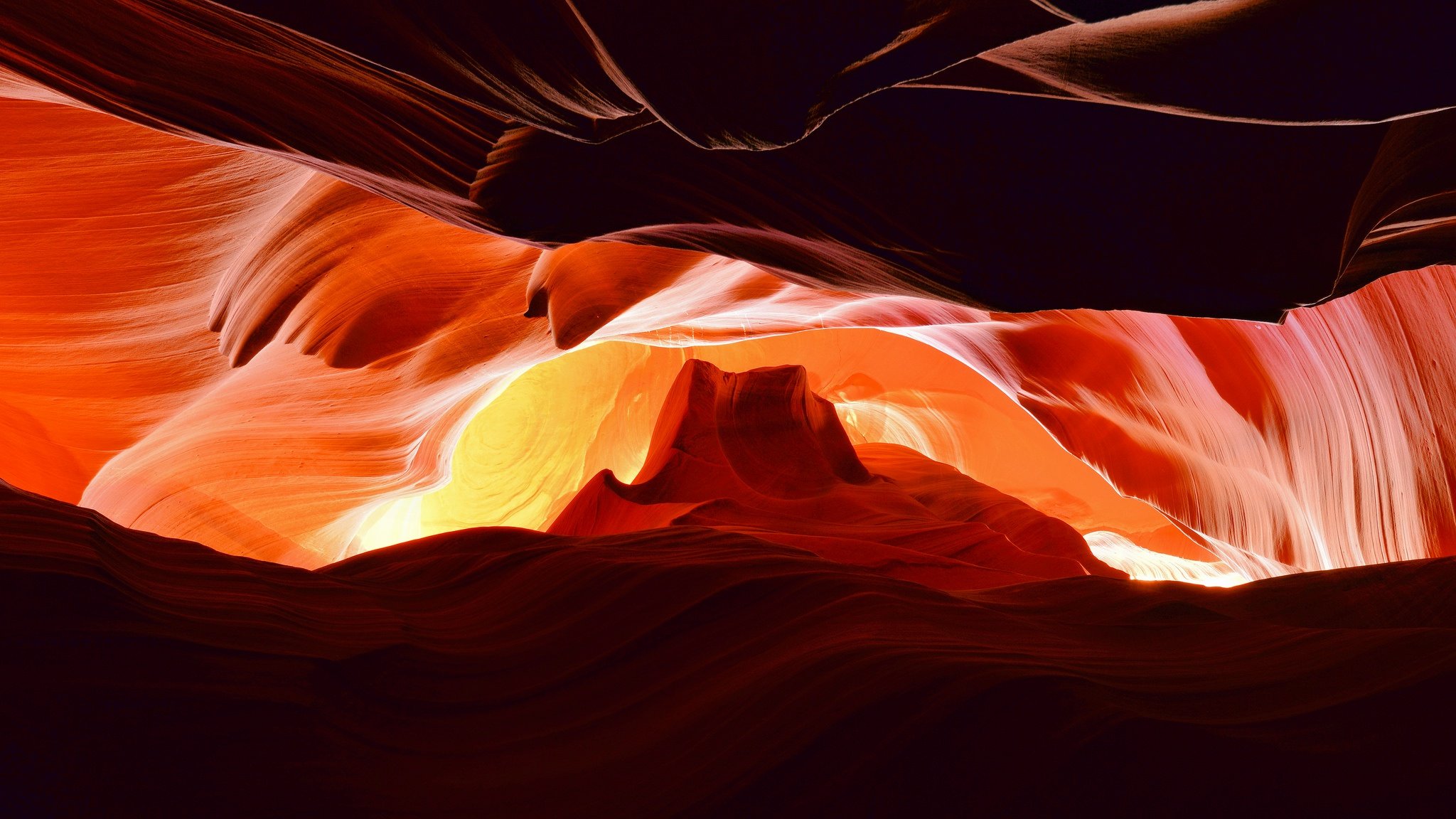 Download hd 2048x1152 Antelope Canyon PC background ID:401385 for free
