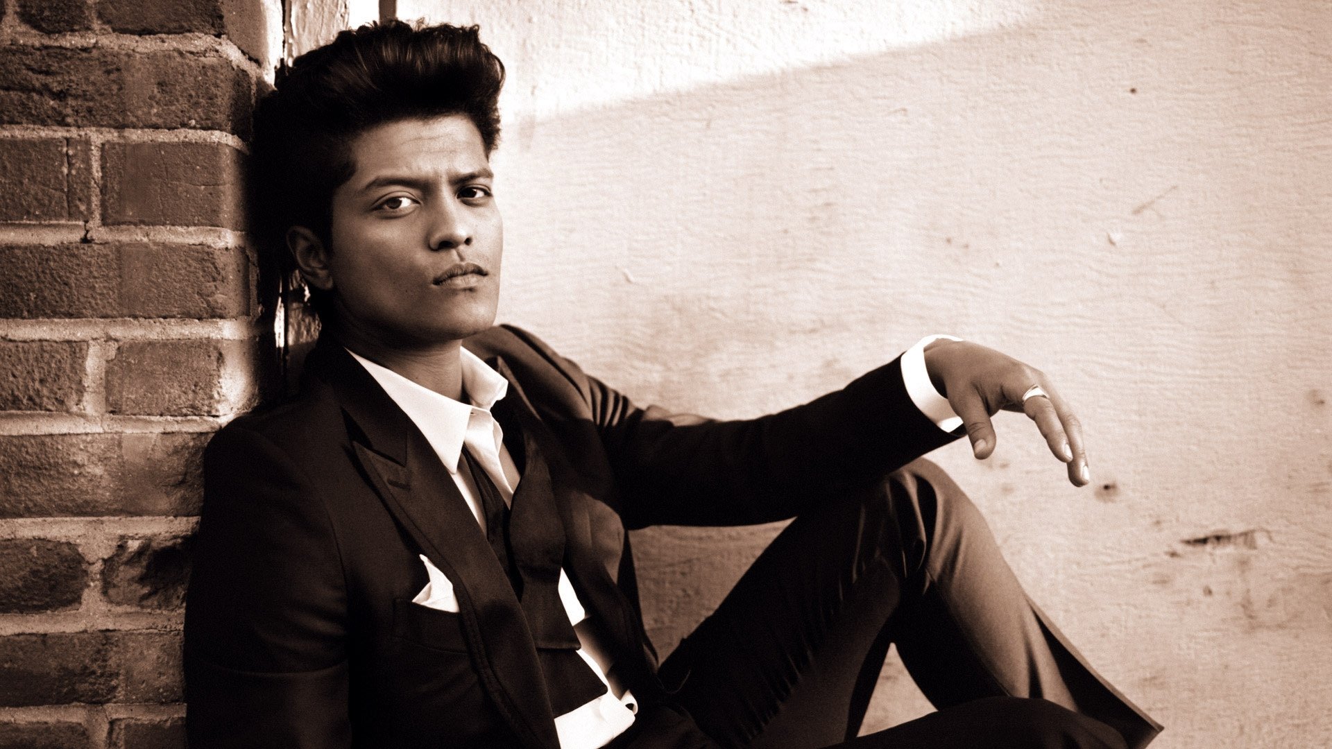 Awesome Bruno Mars free background ID:298124 for full hd computer